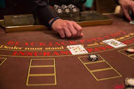 Antarmuka aplikasi sbo toto dengan menu pasar sportsbook dan live dealer